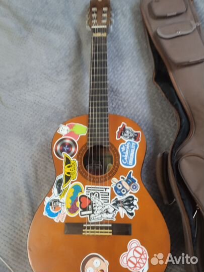 Гитара yamaha CS40