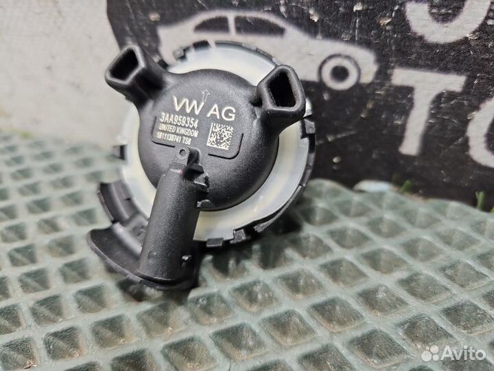 Датчик удара передний левый Volkswagen Passat B7