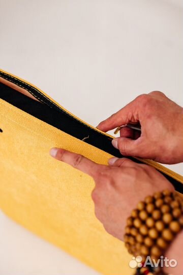 Кресло в скандинавском стиле