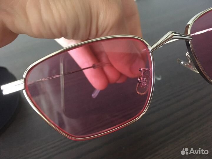 Солнцезащитные очки