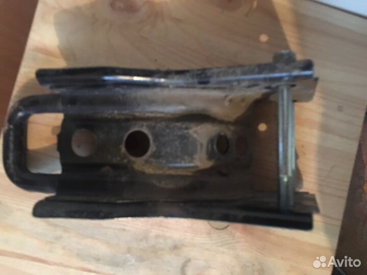 Уселитель заднего бампера mitsubishi outlander 3