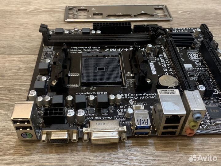 Материнская плата fm2+ gigabyte