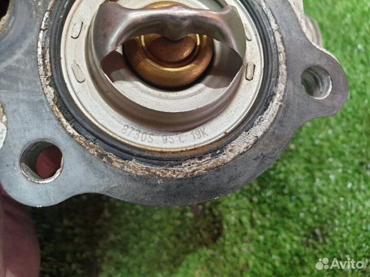 Корпус термостата Nissan Bassara JTU30 QR25DE