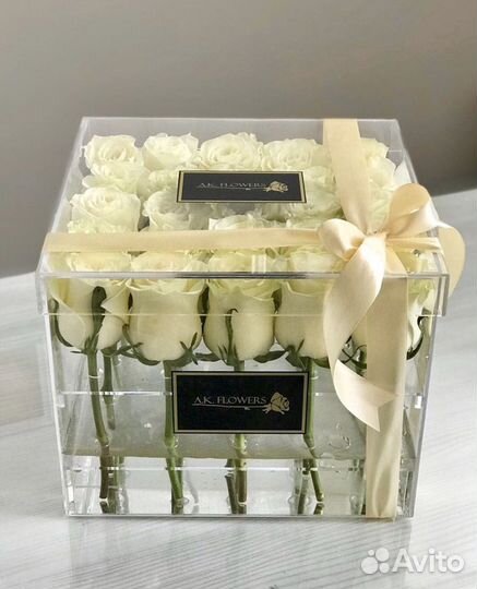 Акриловые коробки для цветов, праздник