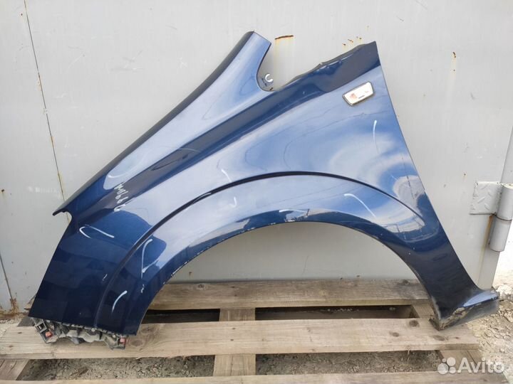 Крыло переднее левое на Opel Zafira B
