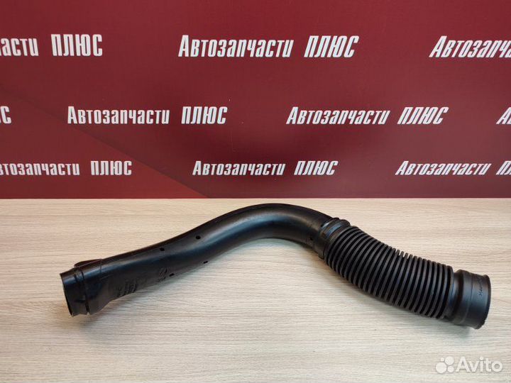 Патрубок воздушного фильтра Renault Sandero