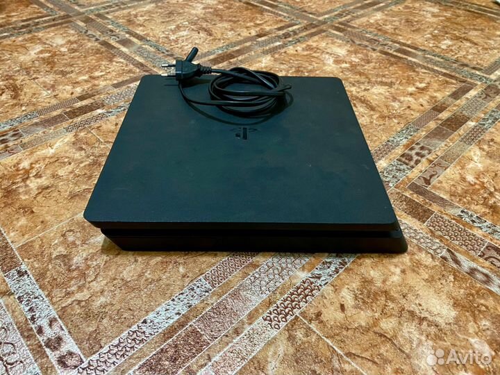 PS4 1TB CUH-2208B
