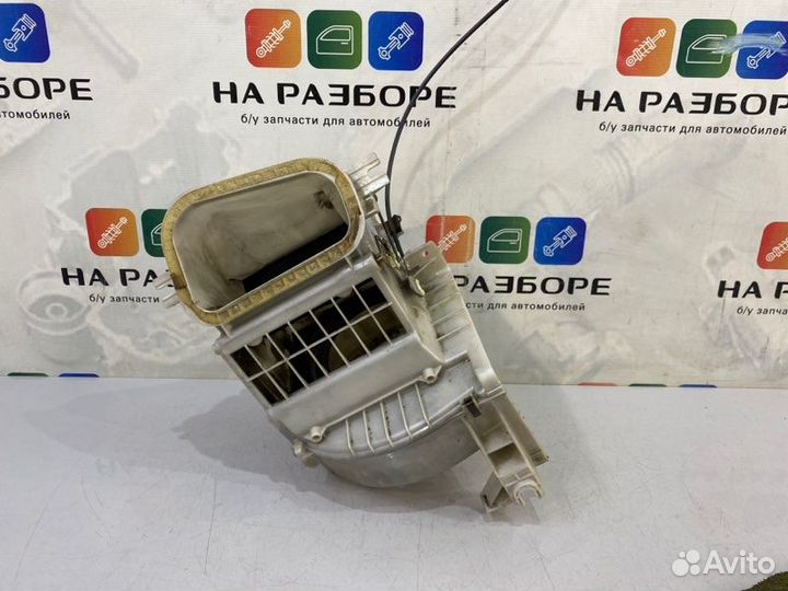 Корпус отопителя (печки) Mitsubishi Pajero V32