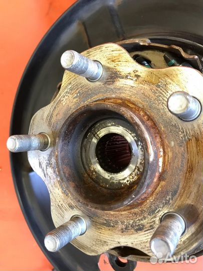 Ступица задняя правая Nissan X-Trail NT32 MR20