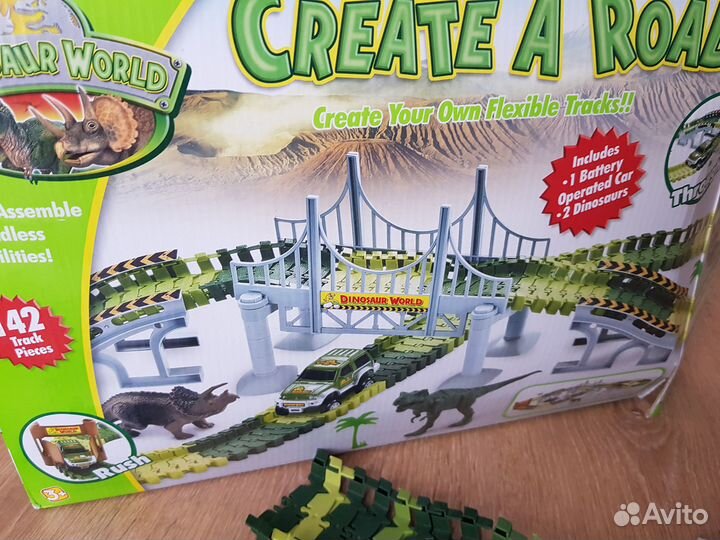 Гибкий трек с машинкой