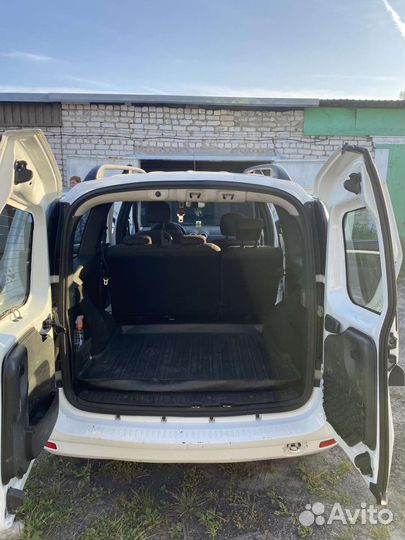 LADA Largus 1.6 МТ, 2014, 60 000 км