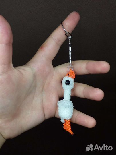 Брелок амигуруми гусь из бисера