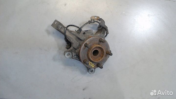 Ступица (кулак, цапфа) Chrysler Town-Country, 2001