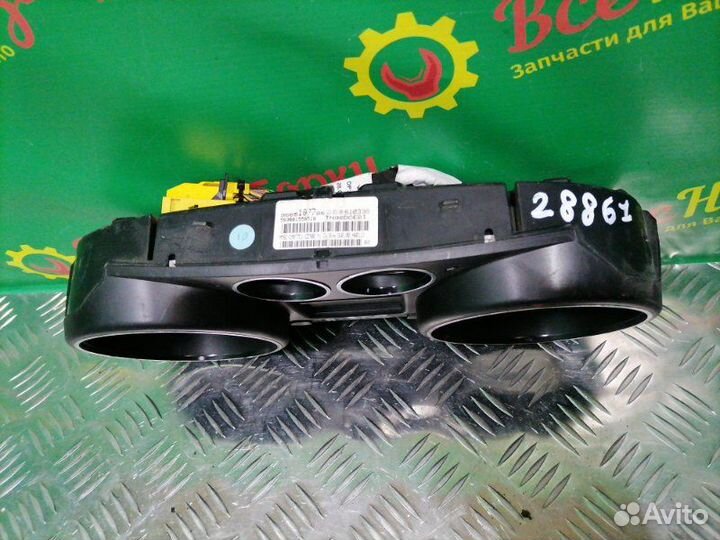 Щиток панель приборов Peugeot 308 хечбэк 1.6Л 2008