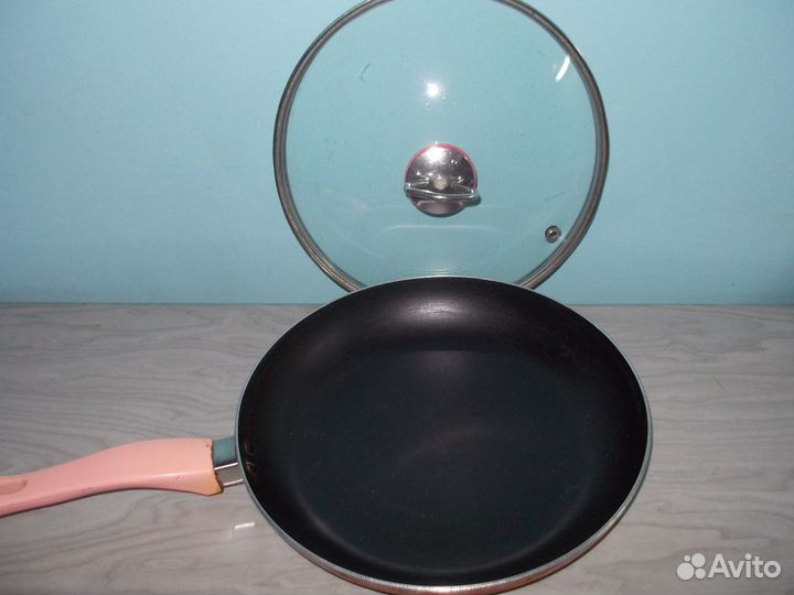 Кастрюли и сковороды