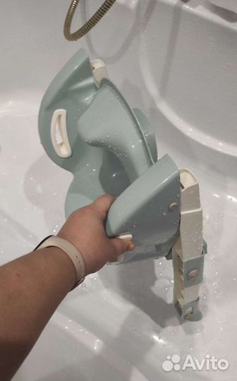 Детское сиденье на унитаз со ступенькой