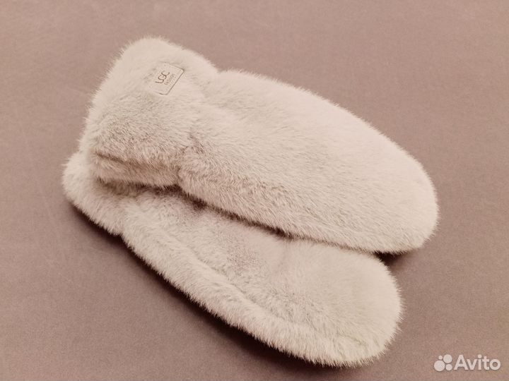 Варежки меховые женские