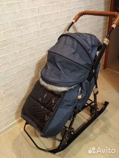 Детские санки на колесах