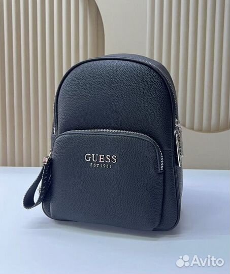 Рюкзак женский Guess средний