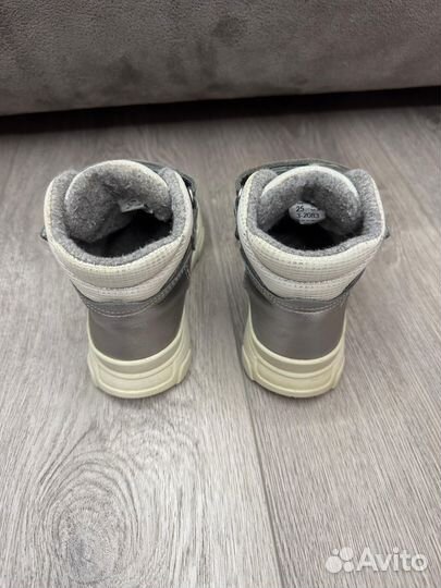 Ботинки демисезонные для девочки 25 размер