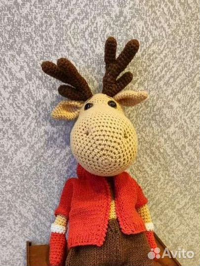 Олень новогодний вязанная игрушка