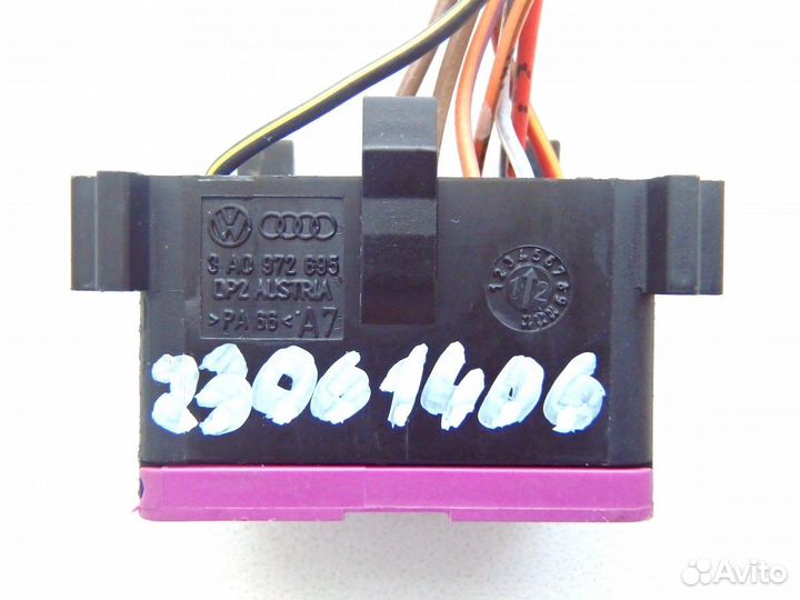 Разъем электрический VAG 3A0972695