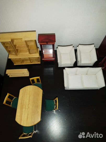 Мебель для кукольного домика деревянная