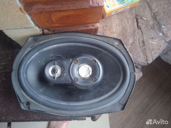 Музыкальная колонка