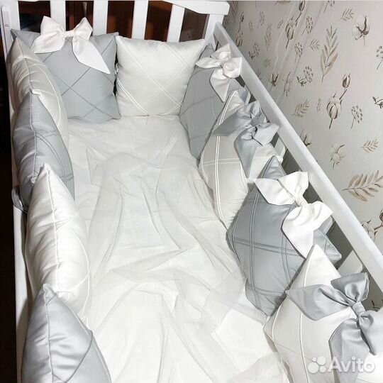 Подушка бортик на кровать