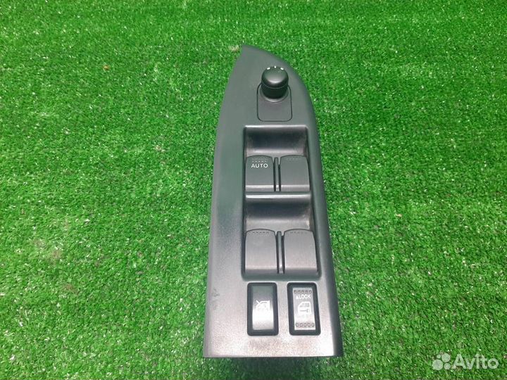 Блок управления стеклоподъемниками Suzuki Grand V