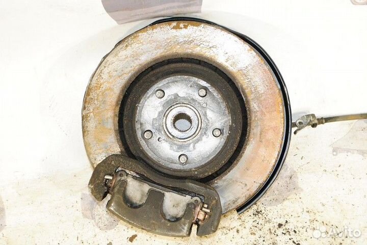 Кулак в сборе задний левый Honda Accord 9