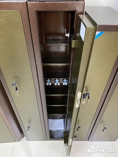 Шкаф оружейный ош-3П (на 3 ружья)