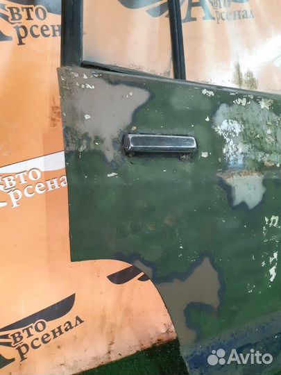 Дверь боковая задняя правая Nissan Patrol 1985