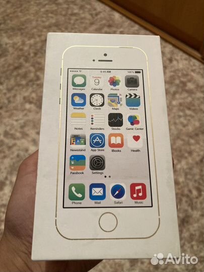 Коробка от iPhone se 2016