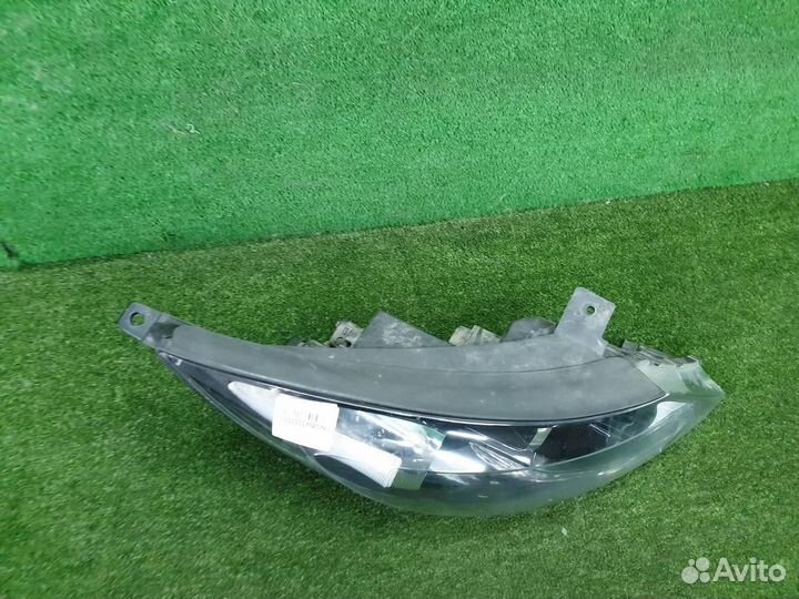 Фара правая Kia Sportage