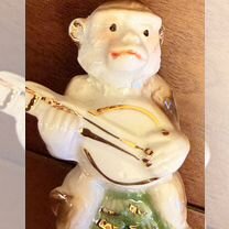 Обезьянка. с гитарой