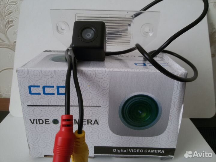 Камера заднего вида в штатное место форд