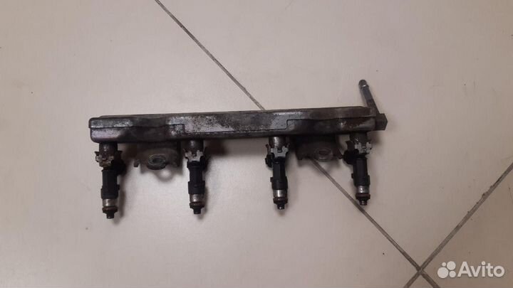 Рейка топливная (рампа) Nissan Note