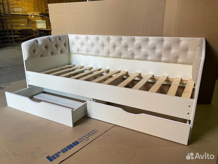 Кровать софа-6 (800*1600) с мягкими спинками