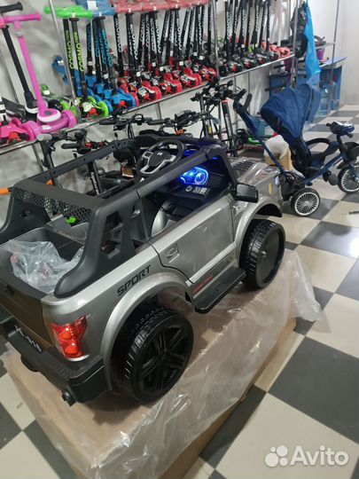 Детский электромобиль