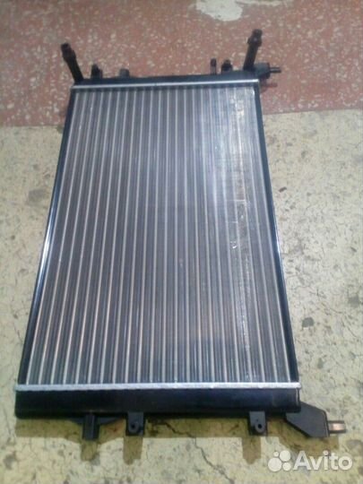 Радиатор Шкода Октавия 2004-13 г.в