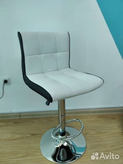Маникюрный стол кресло стул мастера вытяжка лампа