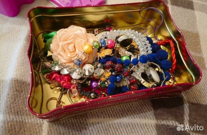 2 сумки+украшения и дневник новый