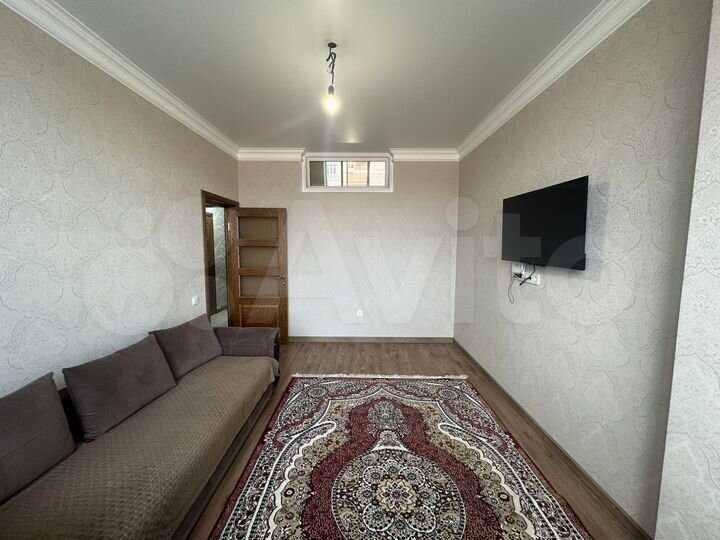 2-к. квартира, 46 м², 8/10 эт.