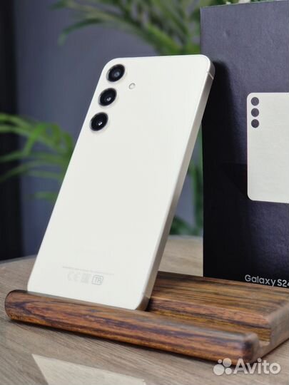 Samsung Galaxy S24+, 12/256 ГБ
