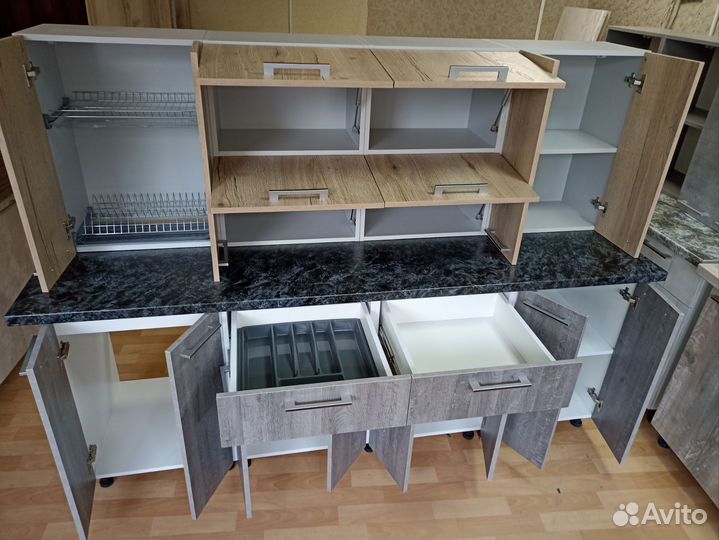 Кухня новая 2м в наличии