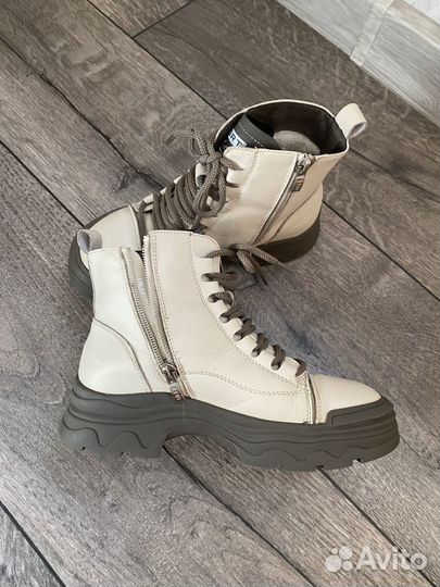 Ботинки зимние для девочки 33 размер