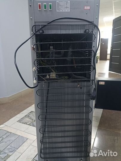 Кулер HotFrost для воды с холодильником бу