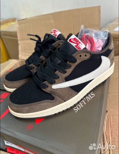 Nike Air Jordan 1 low Travis Scott Mocha