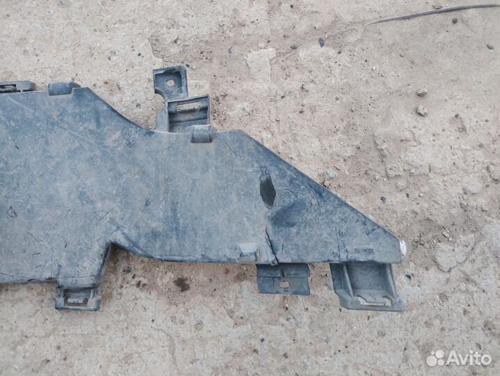 Дефлектор правый LADA X-RAY